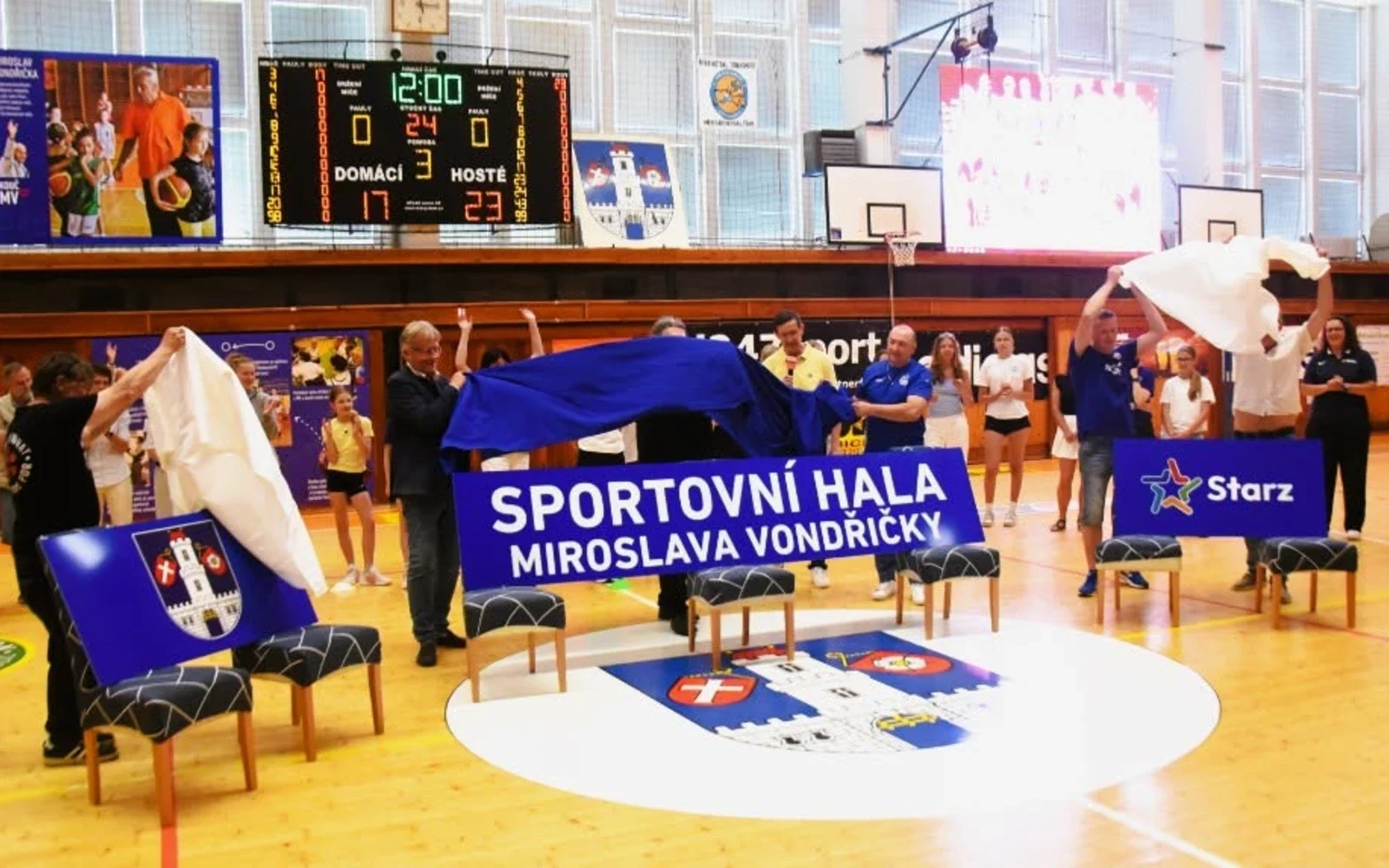 Strakonický basket vzdal hold své legendě.